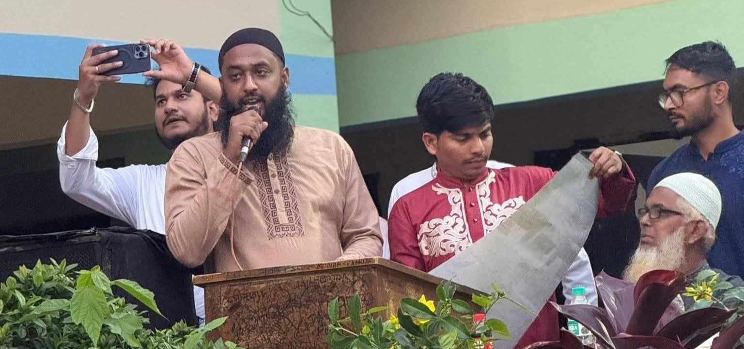 ইফতার মাহফিল ২০২৬ এর আয়োজক কমিটির পক্ষ থেকে বক্তব্য প্রদান করছেন মোঃ মেহেদী হাসান